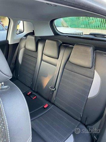 PEUGEOT 2008 1.6 e-HDi 92 CV Stop&Start Allure