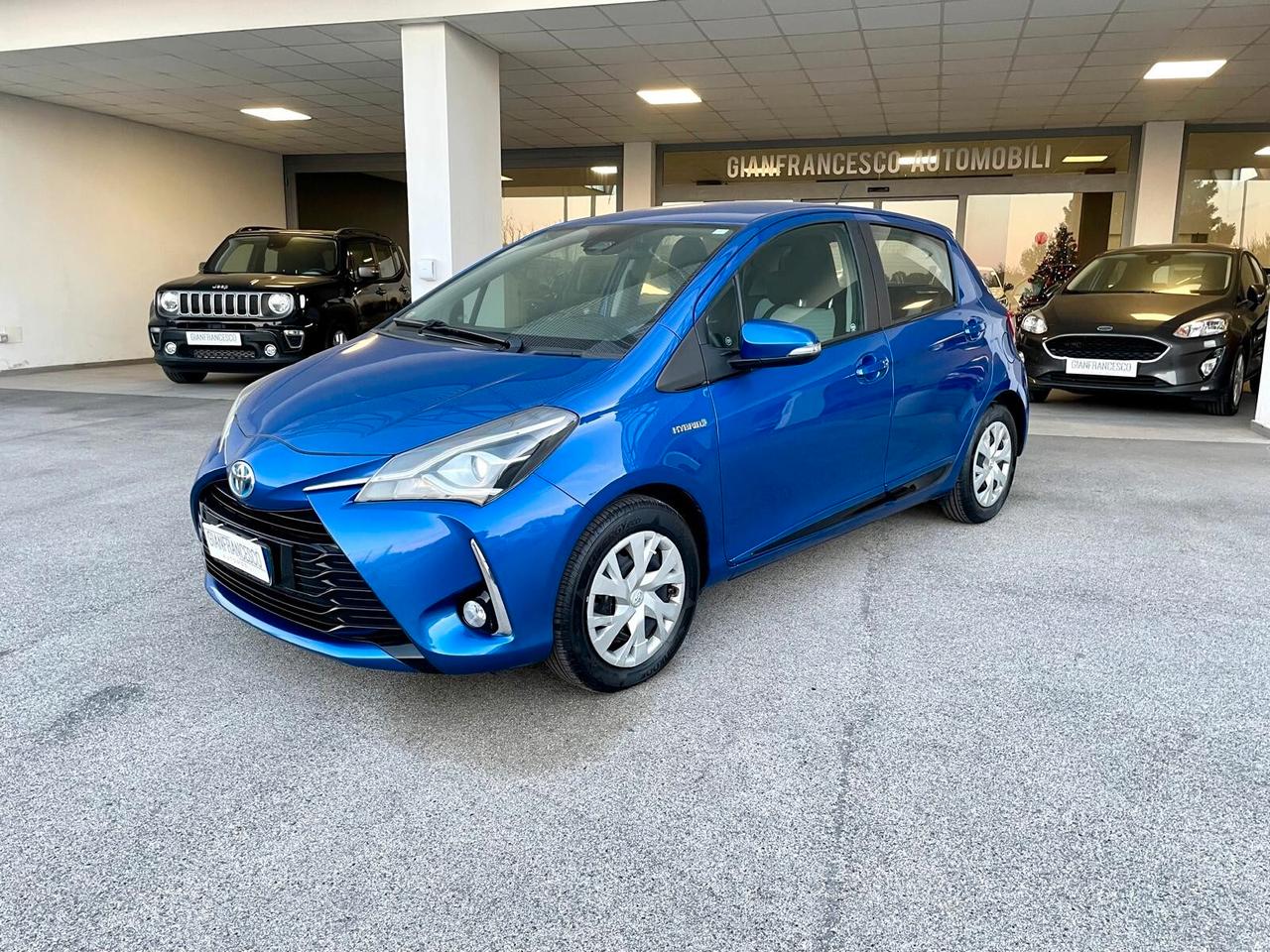 Toyota Yaris 1.5 Hybrid 5 porte Active