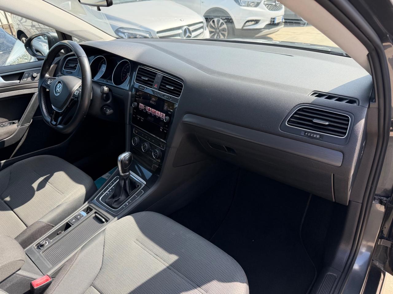Volkswagen Golf Variant 1.4 TGI DSG Business BlueMotion/121.000KM
