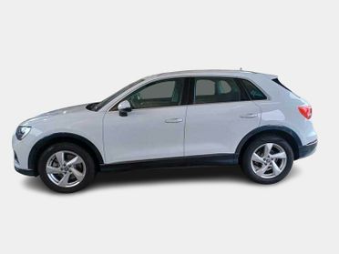 AUDI Q3 40 TDI quattro S tronic Business Advanced