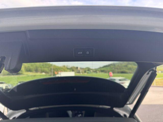 AUDI Q3 SPB 35TDI S-tronic Identity Black S-line SPORTBACK