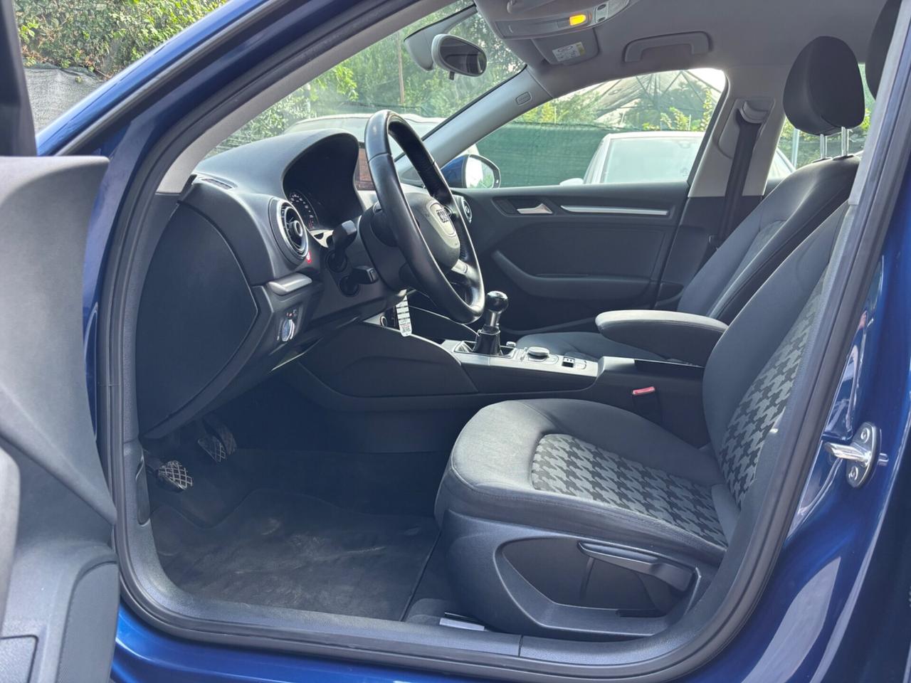 Audi A3 SPB 1.6 TDI 5 porte OK NEOPATENTATI