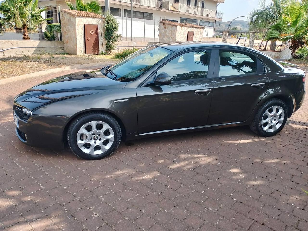 Alfa Romeo 159 1.9 JTDm Progression