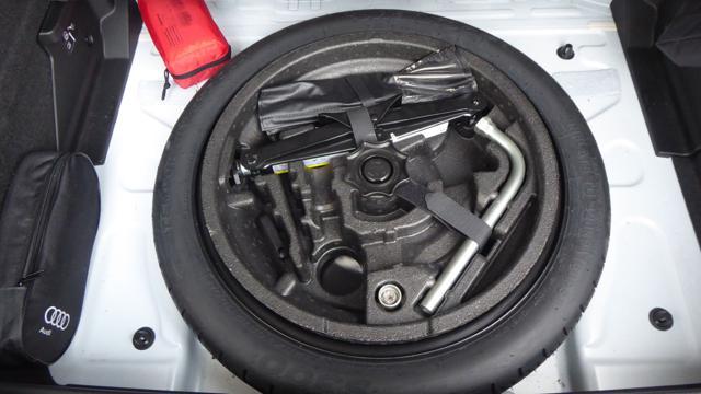 AUDI Q2 35 TDI quattro S-Tronic