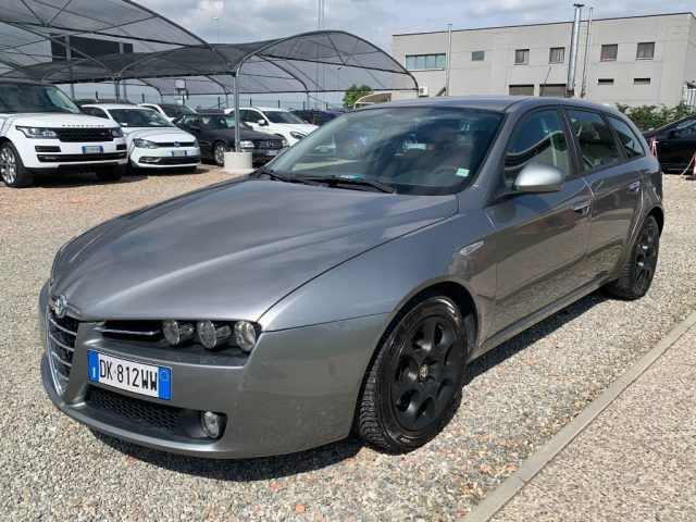 ALFA ROMEO 159 1.9 JTDm Sportwagon Distinctive