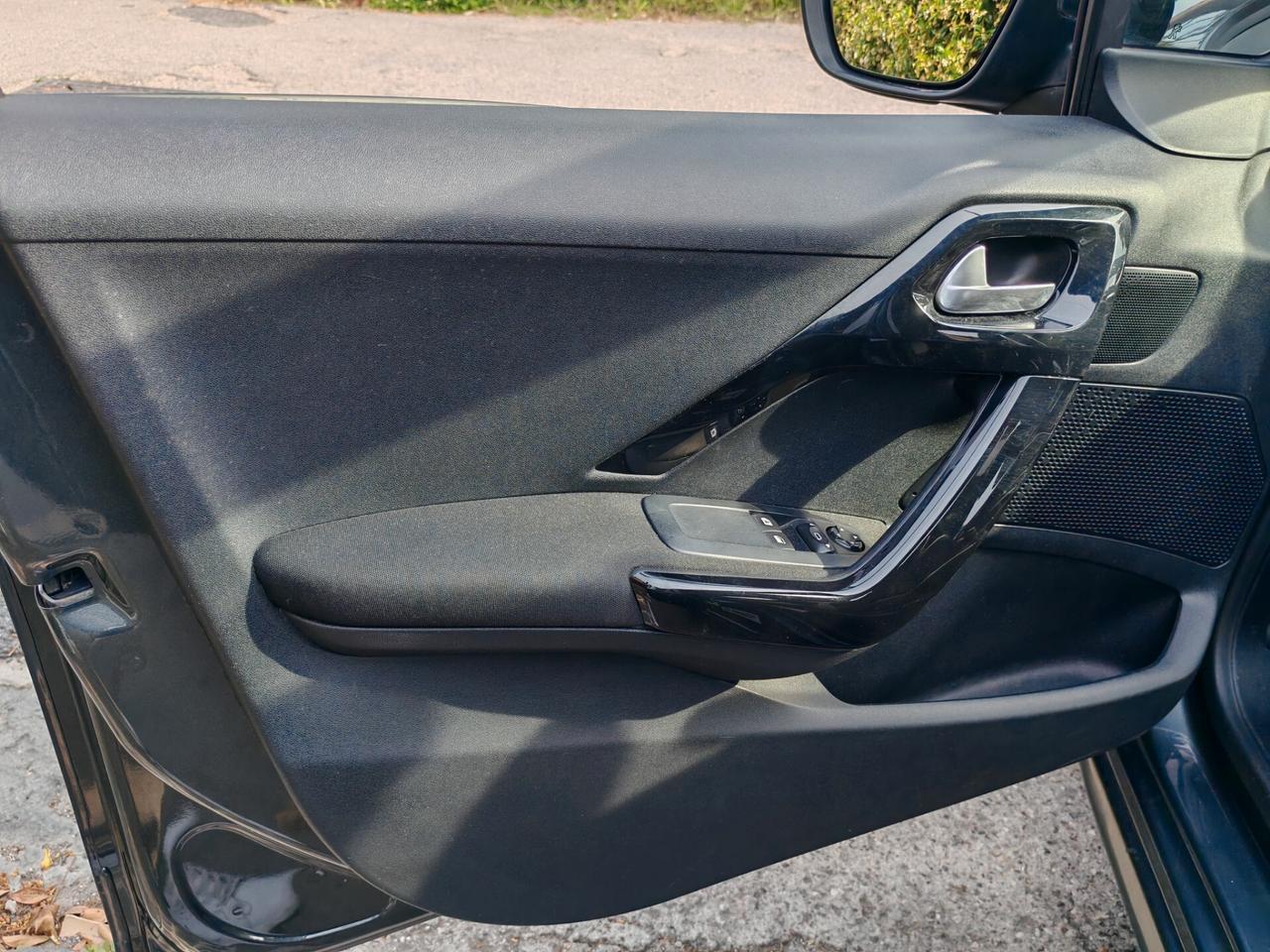 Peugeot 208 BlueHDi 75 5 porte Allure 2016