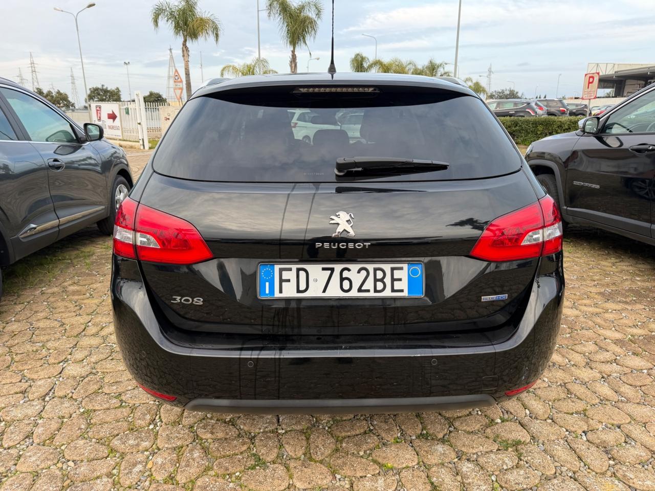 Peugeot 308 BlueHDi 120 S&S SW Allure