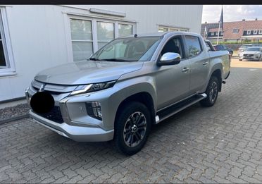 Mitsubishi L200 2.3 D Double Cab 4x4 Super Select Intense aut.