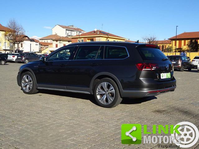 VOLKSWAGEN Passat Alltrack 2.0 BiTDI 4Motion DSG 240CV Garantita