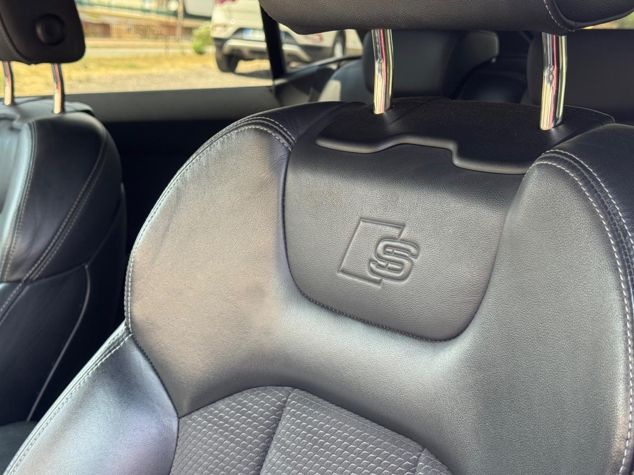 AUDI Q8 45 TDI 231 CV S-LINE MATRIX TETTO FULL IVA