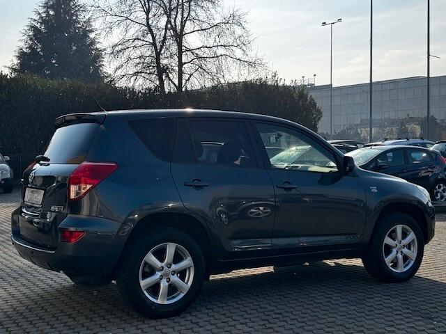 Toyota RAV 4 RAV4 2.2 D-4D 136 CV DPF Sol