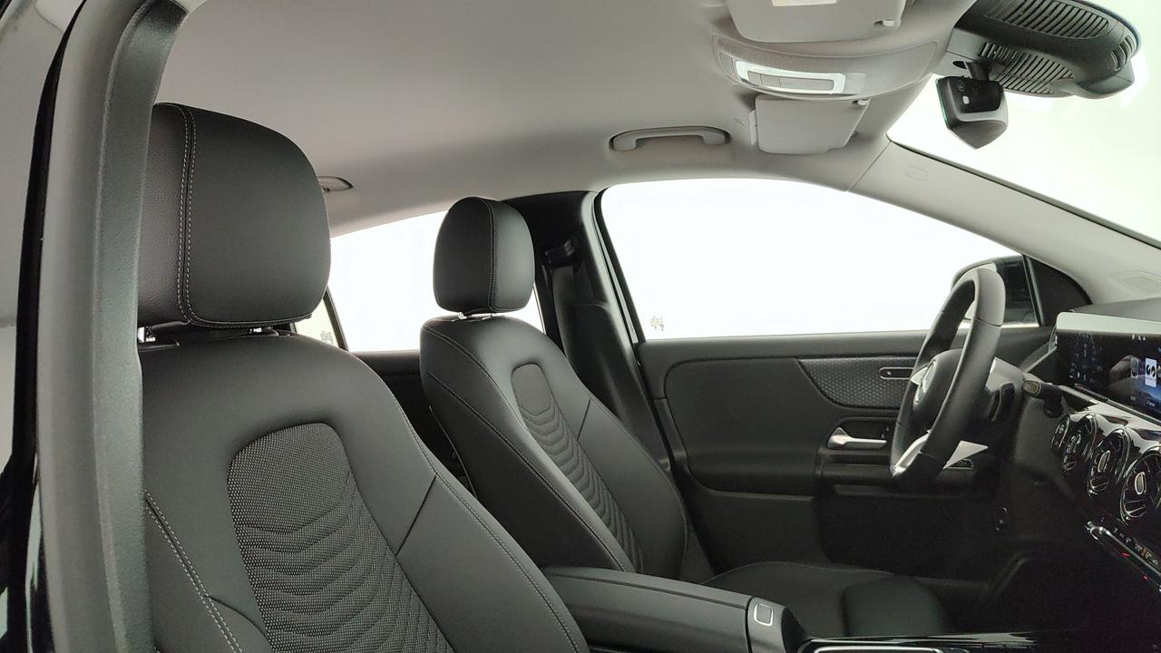 Mercedes-Benz GLA 180 d Advanced auto