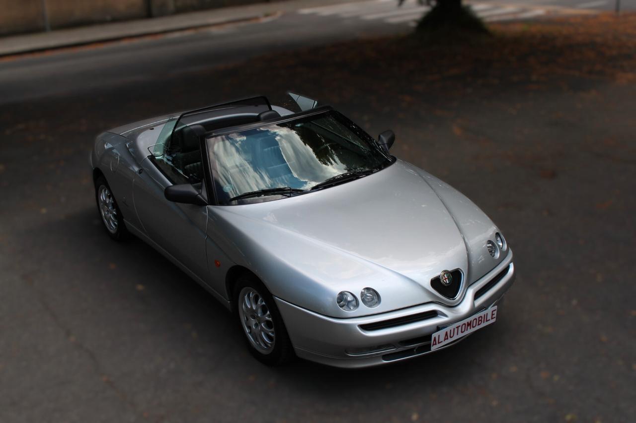 Alfa Romeo GTV Spider 2.0i 16V Twin Spark cat L