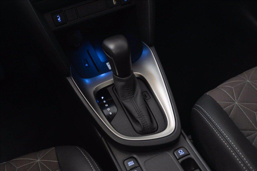 TOYOTA Yaris Cross 1.5h Lounge fwd 116cv e-cvt del 2022