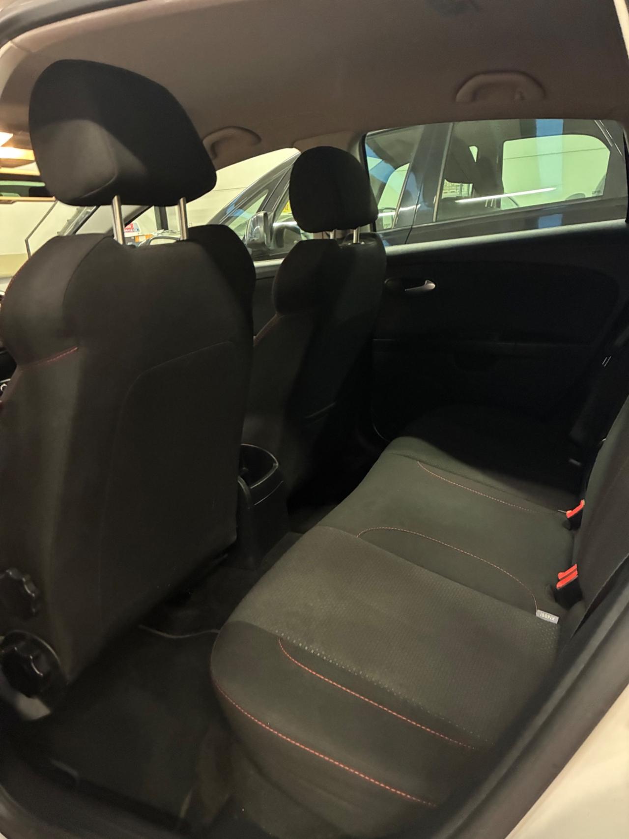 Seat Leon 2.0 TDI CR DPF FR