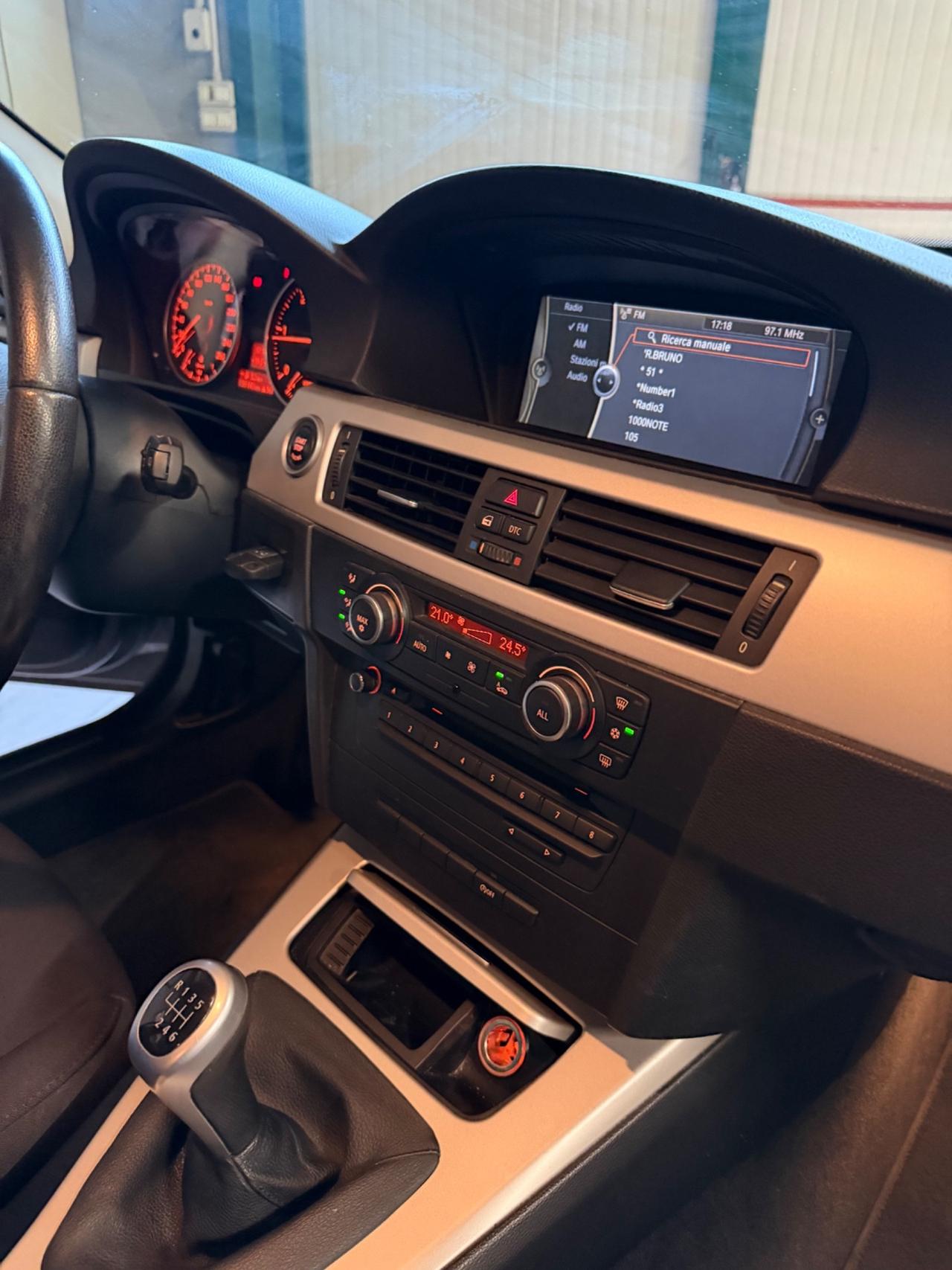 Bmw 318d TOURING ATTIVA KMCERT NAVIPRO