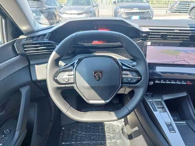 Peugeot 308 Hybrid 145 e-DCS6 Allure KM0