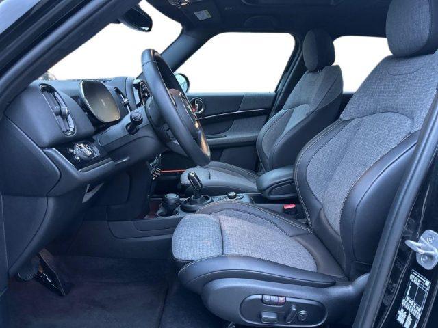 MINI Mini 2.0 Cooper D Classic Countryman Aut. + Tetto apr.