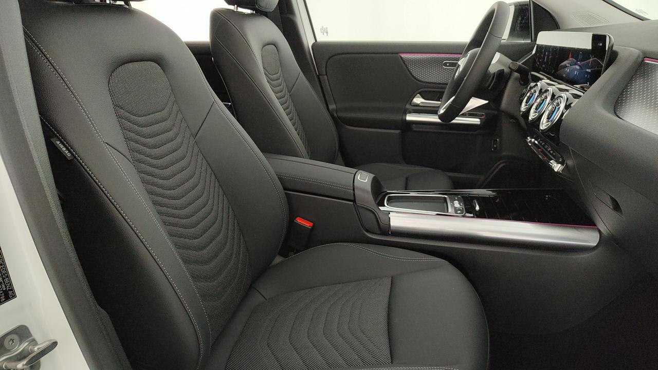 Mercedes-Benz GLA 200 d automatic