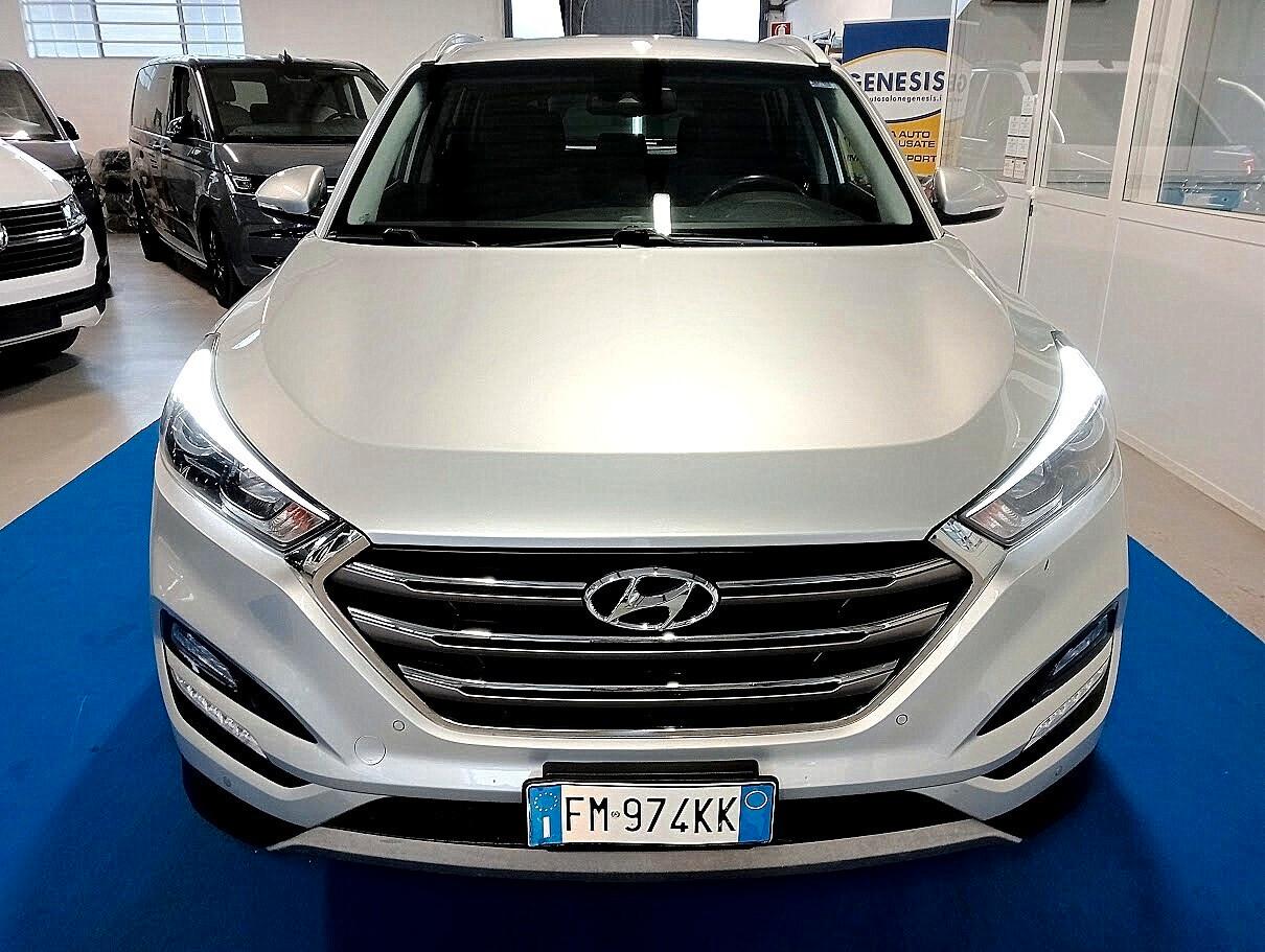 Hyundai TUCSON 1.7 CRDI XPOSSIBLE 19" CAMERA *CAMBIO NUOVO*