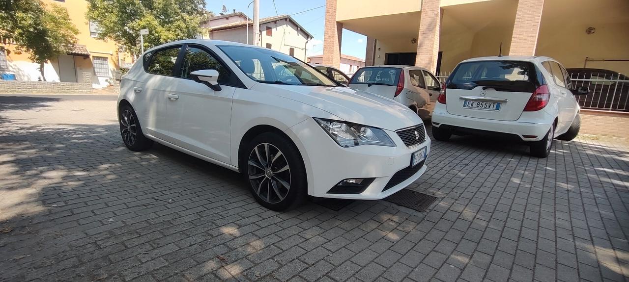 Seat Leon 1.6 TDI 90 CV 5p. Reference - OK NEOPATENTATI