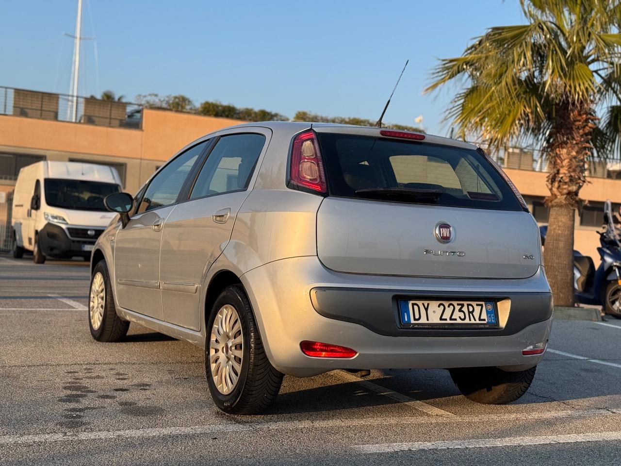 FIAT PUNTO EVO 1.4 BENZINA GPL 12 MESI DI GARANZIA