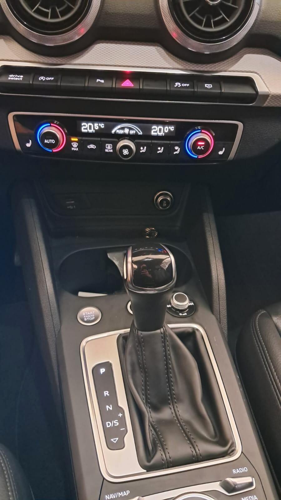 Audi Q2 35 TDI quattro S tronic Business