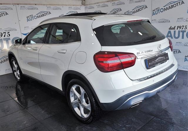 Mercedes Classe GLA 200 d Sport auto TETTO! RETRO! PELLE!