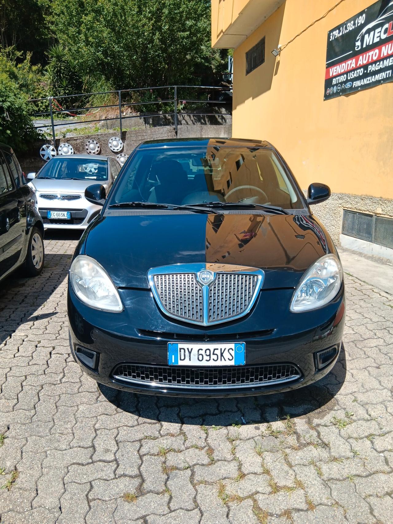 Lancia Ypsilon 1.4 Oro Ecochic GPL