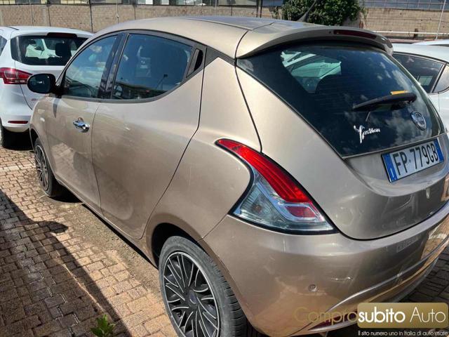 LANCIA Ypsilon 1.2 69 CV (Garanzia 12 Mesi) Neopatentati ?