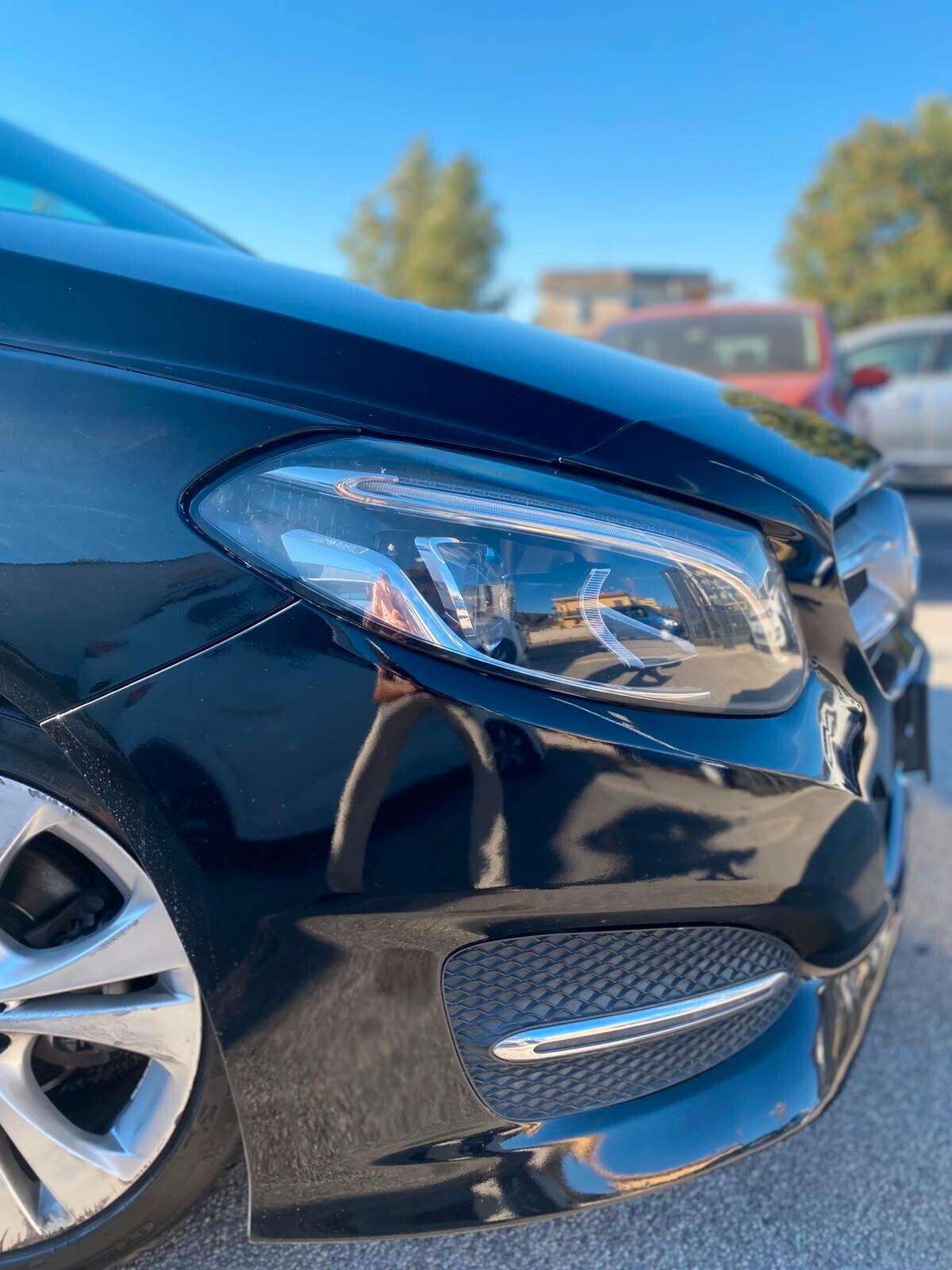Mercedes-benz B 180 d Premium