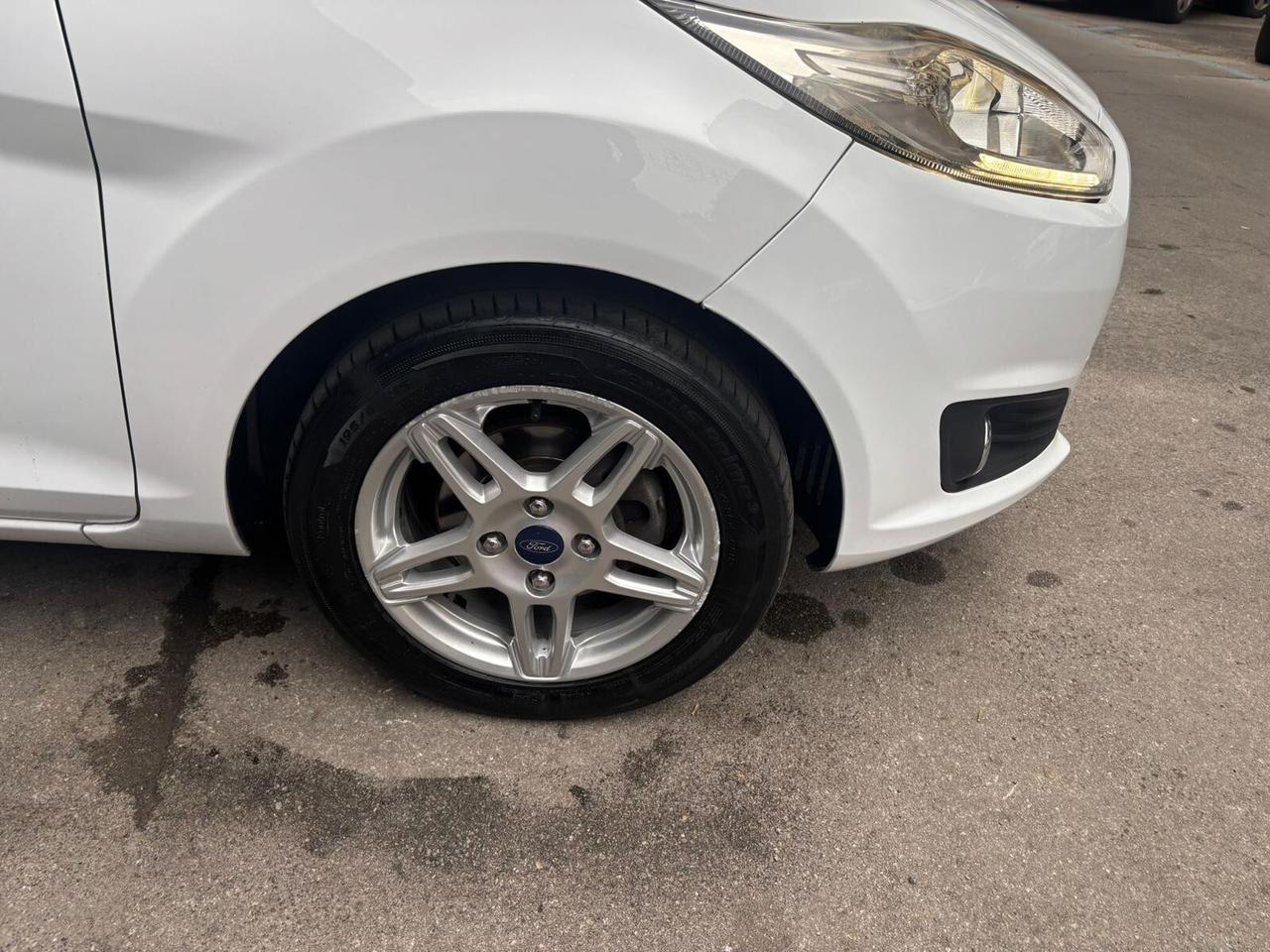 Ford Fiesta 1.5 TDCi 75CV 5 porte Titanium FINANZIABILE