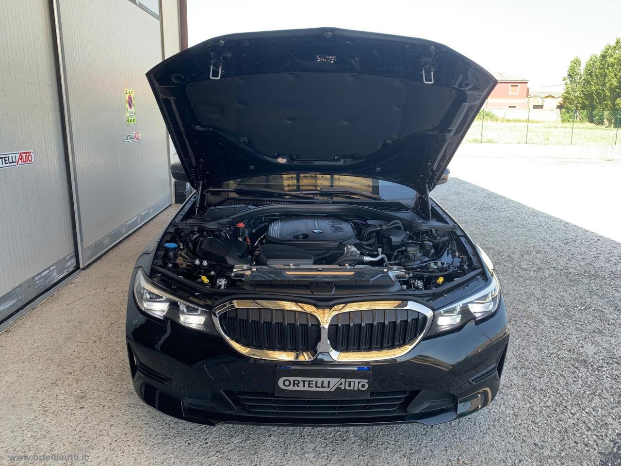 BMW 318d 48V Touring Business Advantage