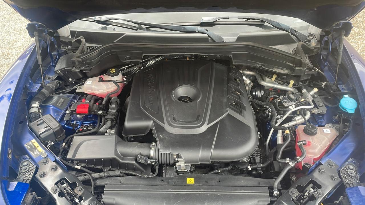 Alfa Romeo Stelvio 2.2 Turbodiesel 160 CV AT8 RWD Sprint