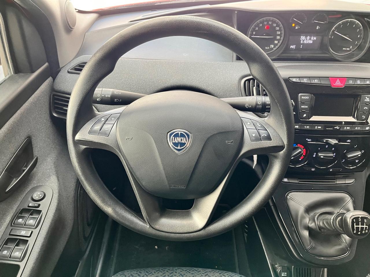 Lancia Ypsilon 1.0 HYBRID Silver KM. 51.900 - 2022