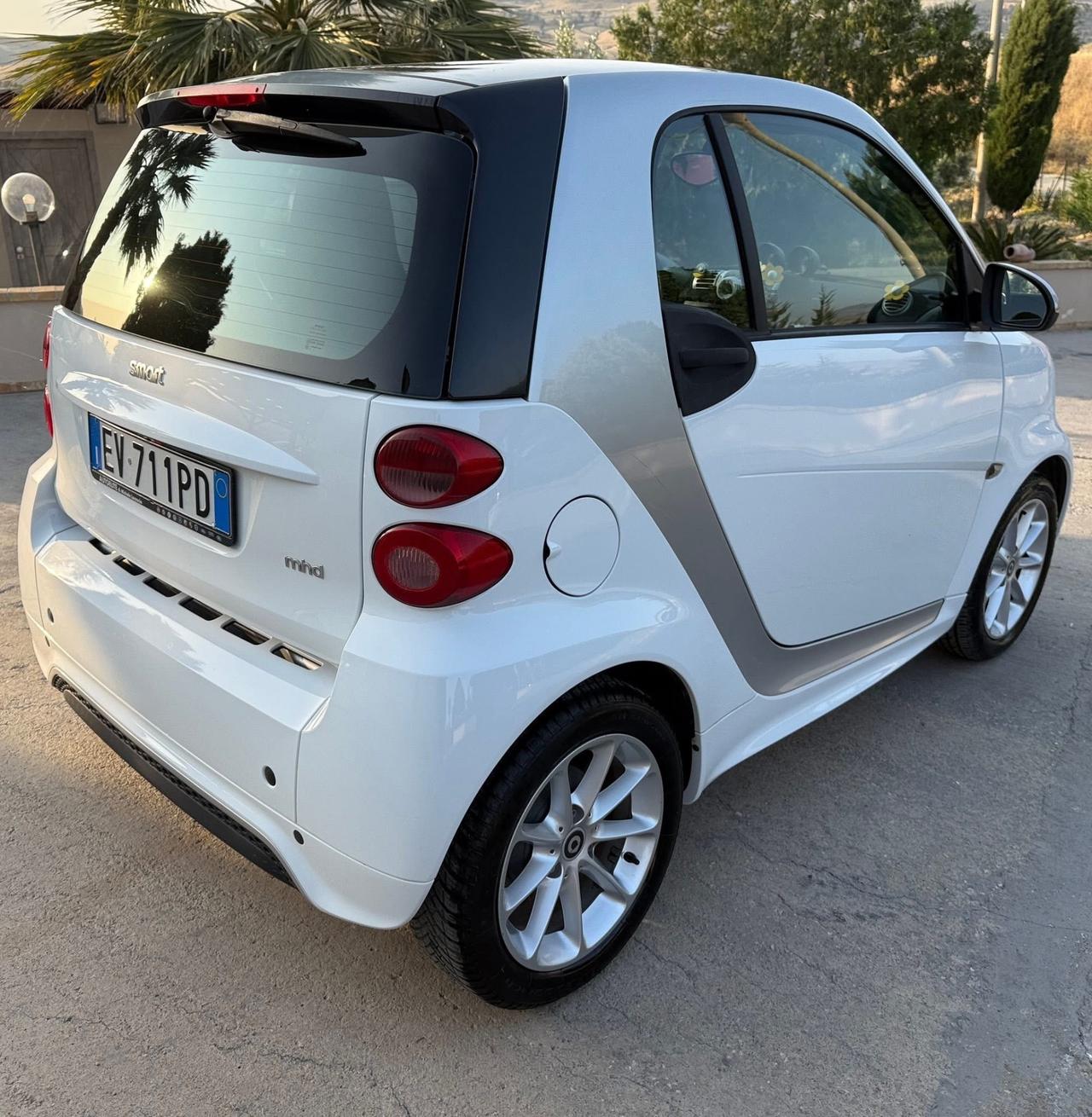 Smart ForTwo 1000 62 kW coupé passion