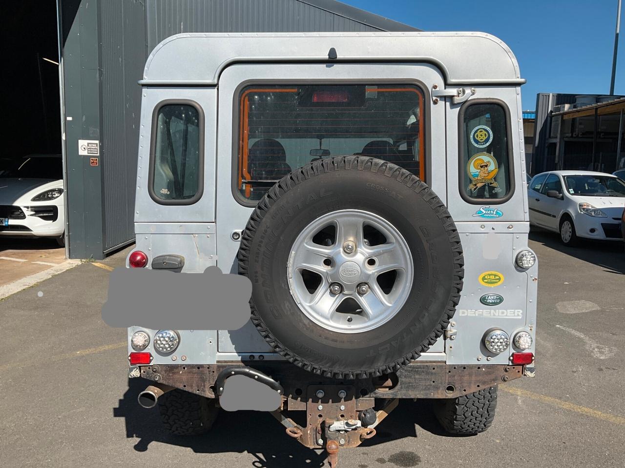 Land Rover Defender 110 2.4 TD4 Station Wagon N1