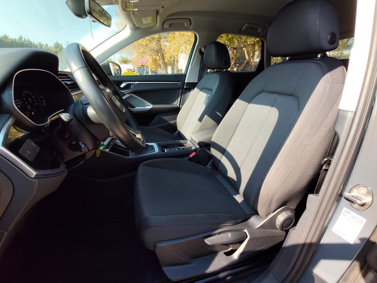 Audi Q3 35 TDI quattro S tronic Business