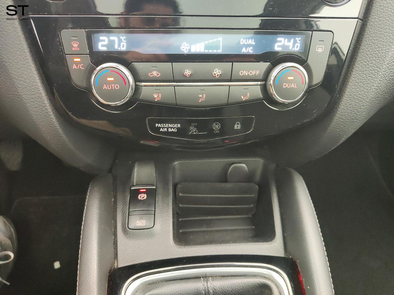 NISSAN Qashqai 2ª serie - Qashqai 1.6 dCi 2WD N-Connecta