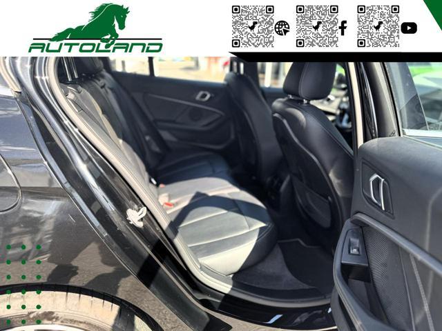 BMW 118 d 5p. Luxury150 CV Cerchio18"Pack Manutenzioni