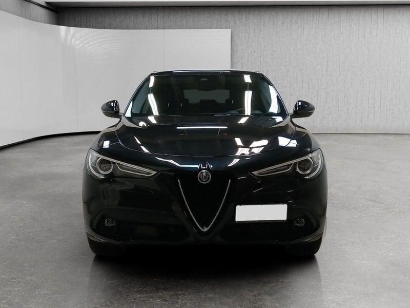 Alfa Romeo Stelvio 2.2 t Executive Q4 210cv auto my19