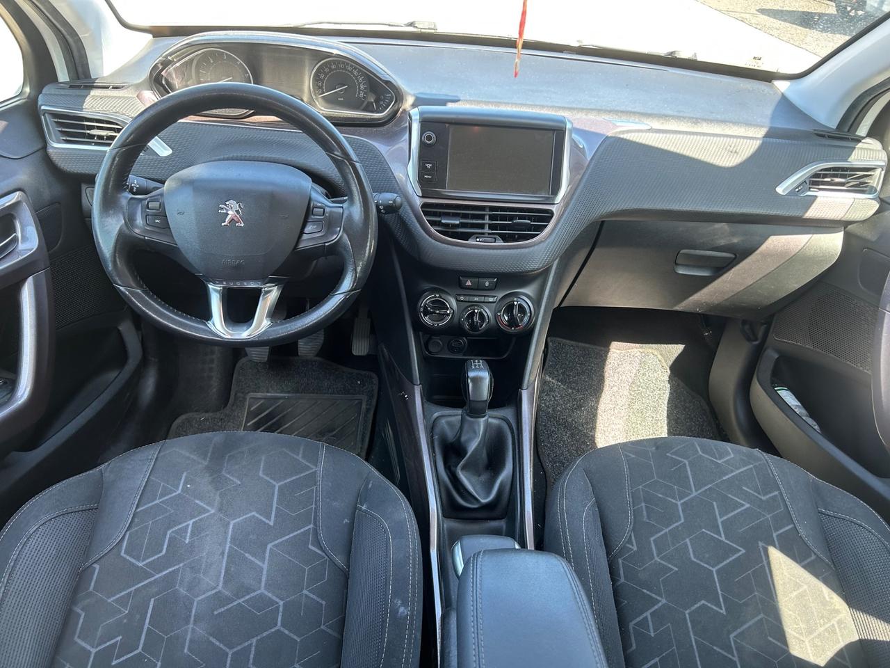 Peugeot 2008 1.6 e-HDi 92 CV URBAN CROSS