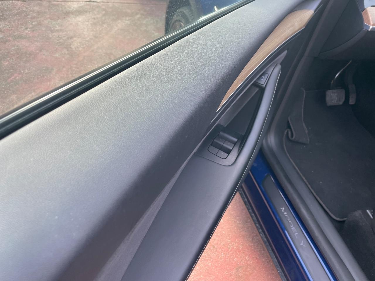 Tesla Model Y Model Y Long Range AWD