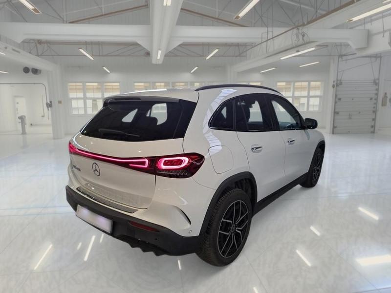 MERCEDES-BENZ EQA 250 PREMIUM PLUS SUV