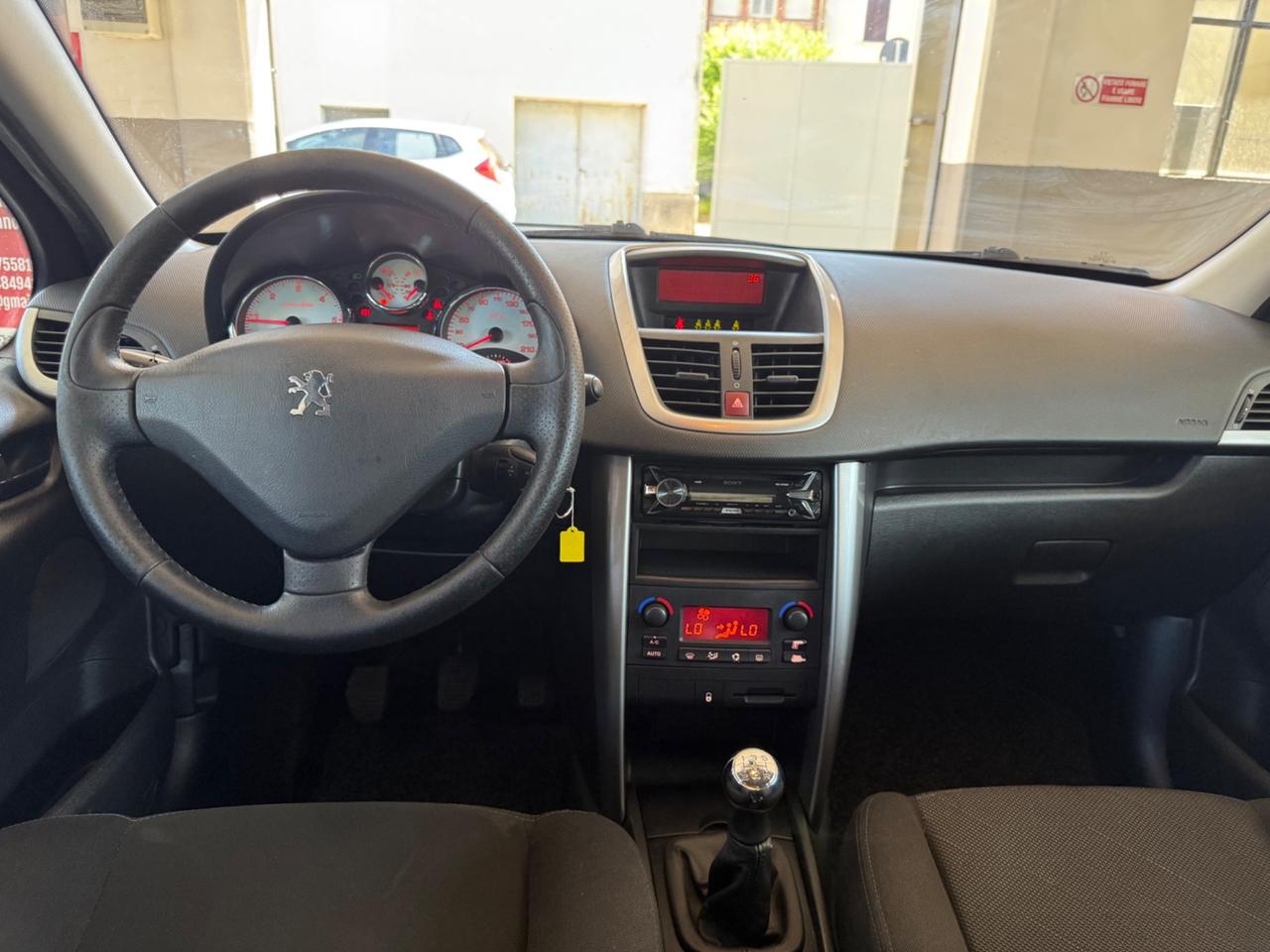 Peugeot 207 1.6 HDi 90CV 5p. XT