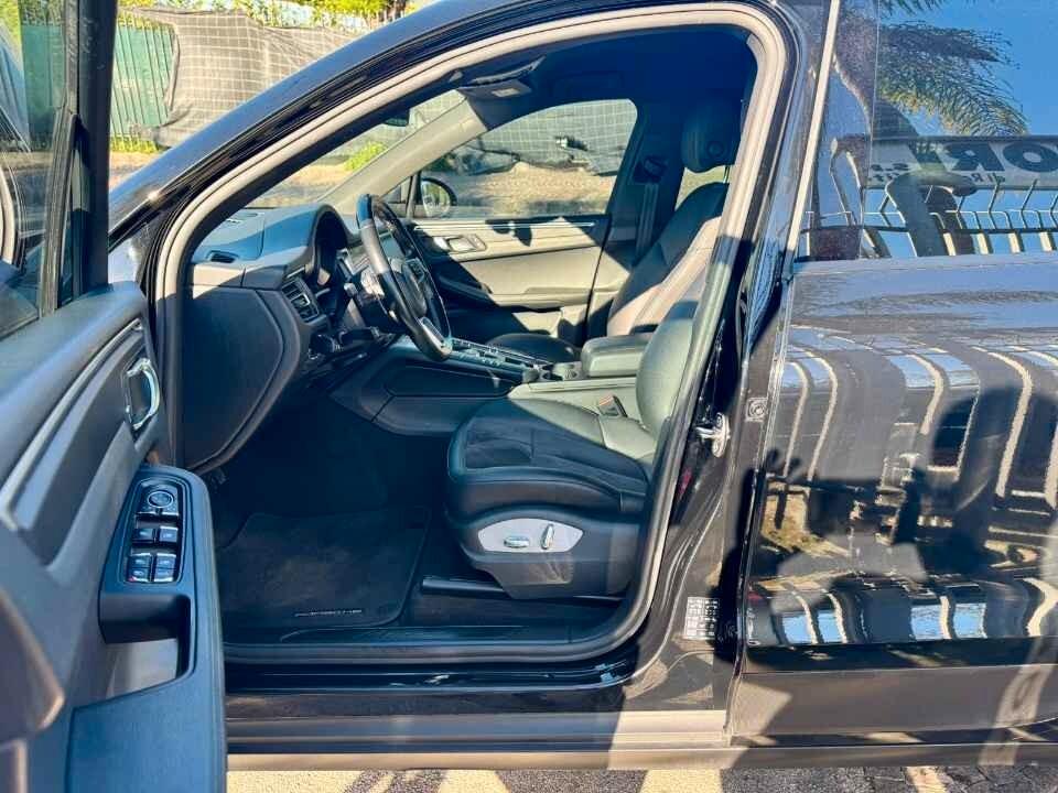 Porsche Macan 2.0 BENZINA 245 CV