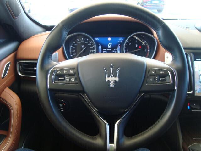 Maserati Levante 3.0Diesel 275 CV Q4 Granlusso