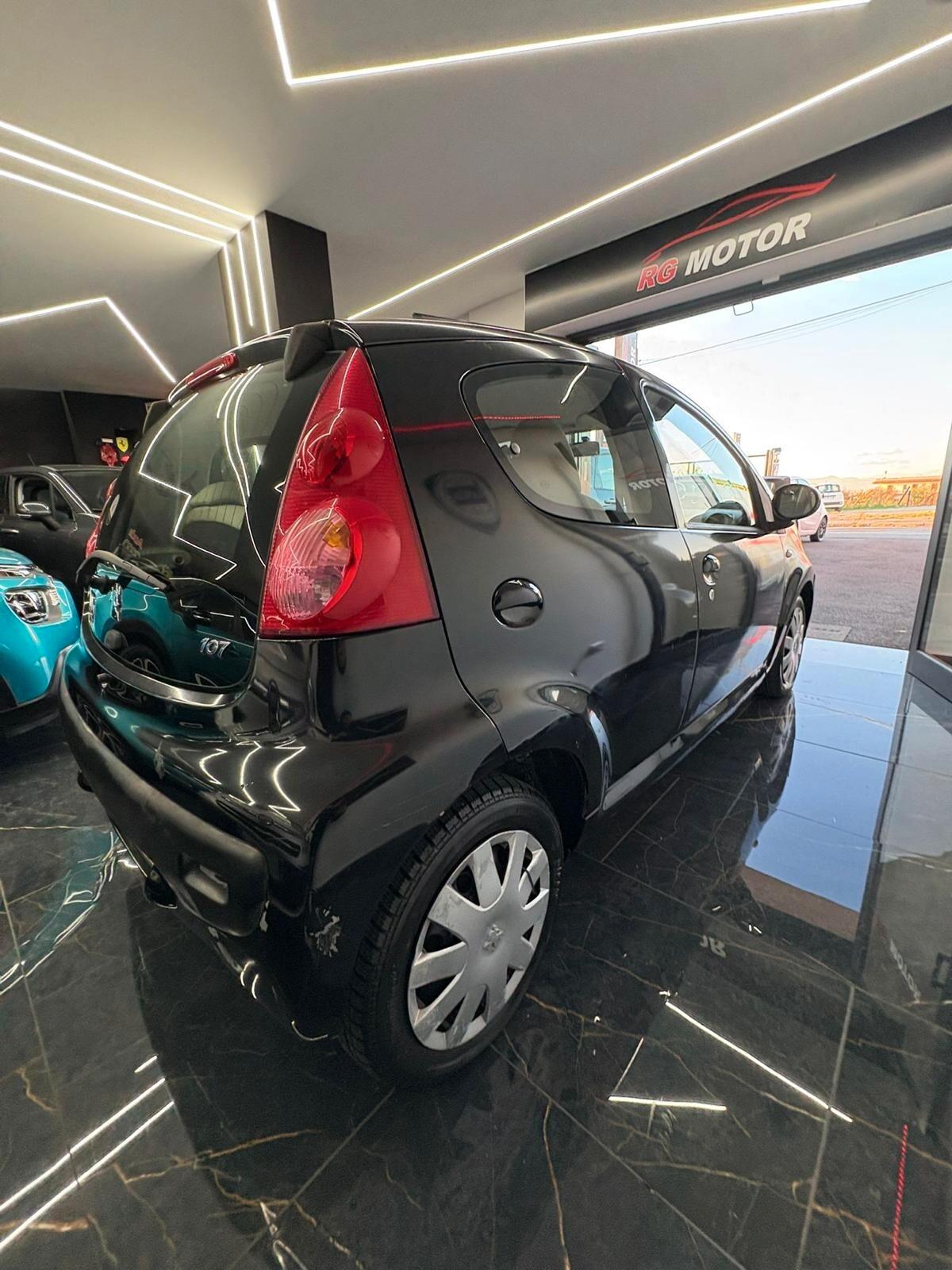Peugeot 107 1.0 68CV 5p. Sweet Years