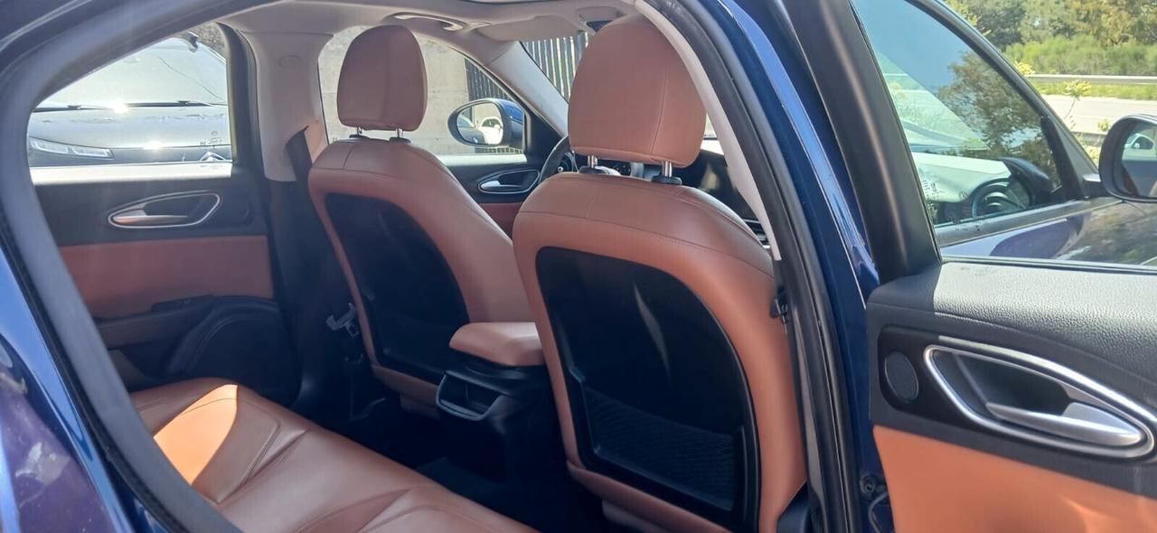 Alfa Romeo Giulia 2.2 Tdi 150 CV Super - 2017