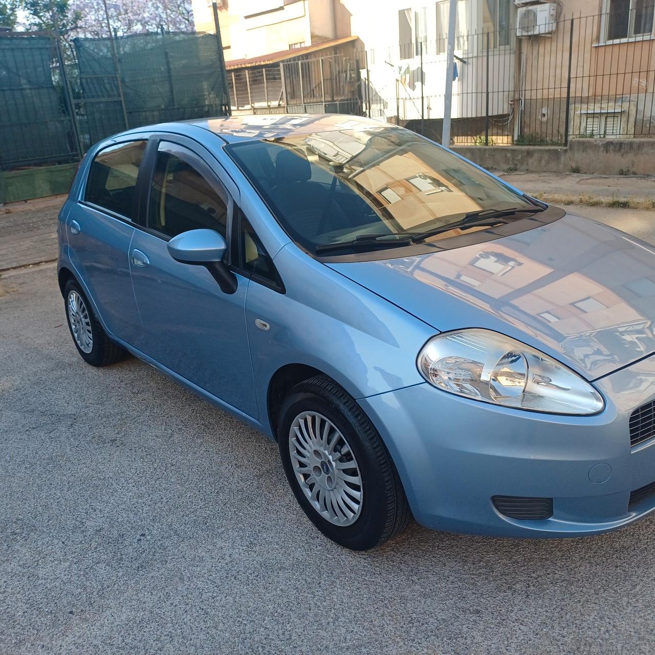 Fiat Grande Punto 1.3 MJT 75 CV 5 porte Active
